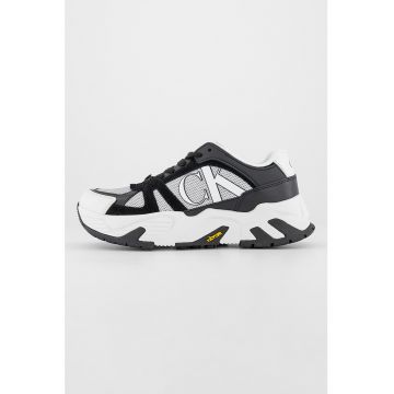 Pantofi sport cu insertii din material textil