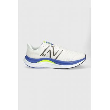 New Balance pantofi de alergat FuelCell Propel v4 culoarea alb