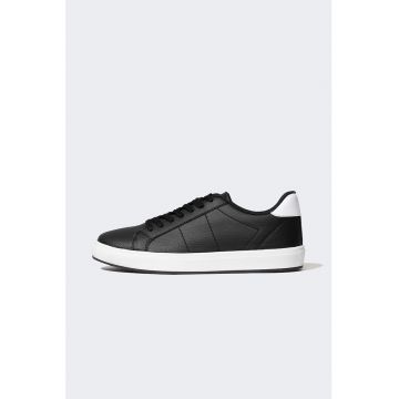 Pantofi sport din piele ecologica cu detalii contrastante