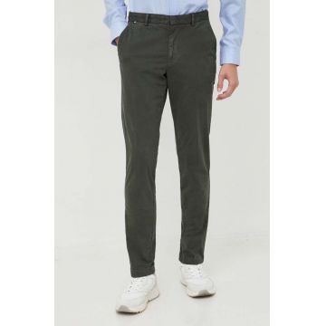 BOSS pantaloni bărbați, culoarea verde, mulată 50487966