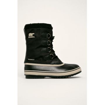 Sorel barbati, culoarea negru, izolat Sorel barbati, culoarea negru, izolat