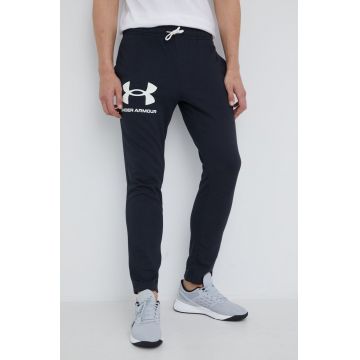 Under Armour pantaloni de trening 1361644 barbati, culoarea negru, neted