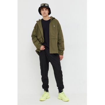 Dickies geaca barbati, culoarea verde, de tranzitie