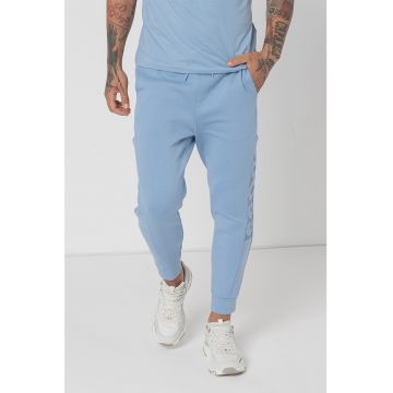 Pantaloni slim fit cu logo Helwyn