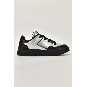 Pantofi sport din piele cu aspect metalizat