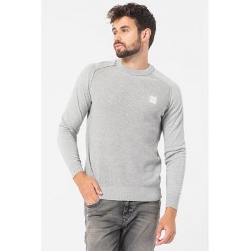 Pulover cu decolteu la baza gatului si maneci raglan Kesom