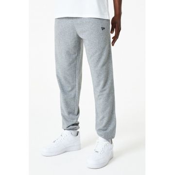 Pantaloni sport cu snur de ajustare si buzunare laterale