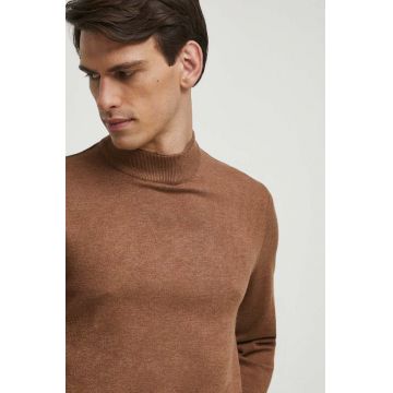 Medicine pulover barbati, culoarea maro, light, cu turtleneck