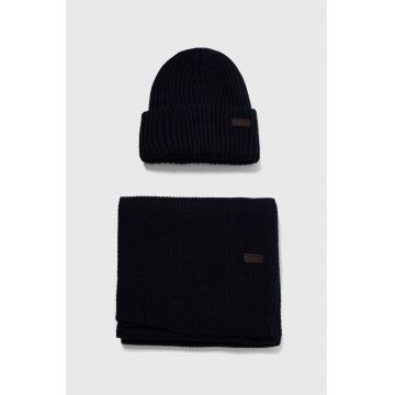 Barbour set căciulă și fular Crimdon Beanie & Scarf Gift Set culoarea bleumarin MGS0019