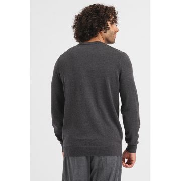 Pulover regular fit cu decolteu la baza gatului San Cassius