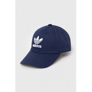 adidas Originals șapcă de baseball din bumbac cu imprimeu IL4843