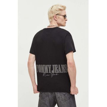 Tommy Jeans tricou din bumbac culoarea negru, cu imprimeu
