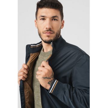 Jacheta usoara cu terminatie elastica