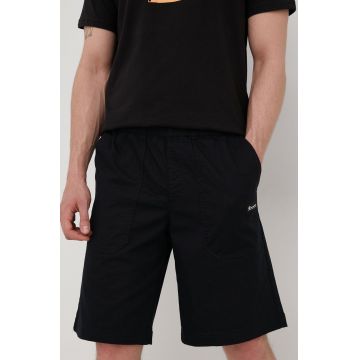 Champion pantaloni scurti 217180. barbati, culoarea negru