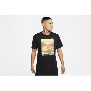 Graphic T-shirt