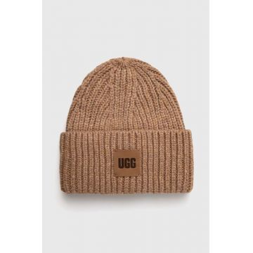 UGG caciula din amestec de lana culoarea maro, din tricot gros