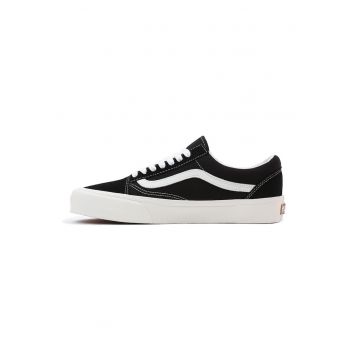 Pantofi sport cu insertii de piele intoarsa Old Skool VR3