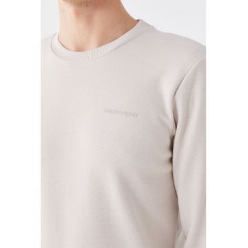 Bluza sport cu decolteu la baza gatului