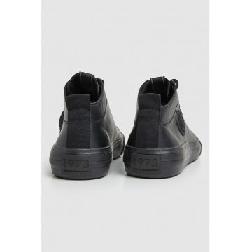 Pantofi sport uni de piele
