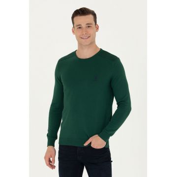 Pulover tricotat fin cu decolteu la baza gatului