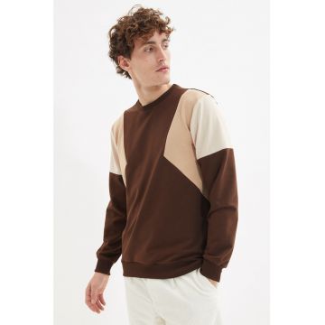Bluza sport cu decolteu la baza gatului si accente colorblock