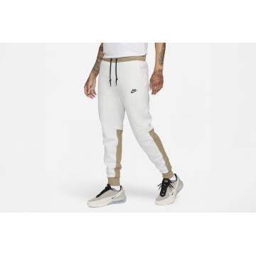 M Tech Fleece Pants