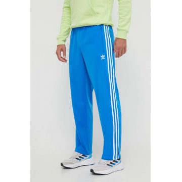 adidas Originals pantaloni de trening cu imprimeu  IJ7056