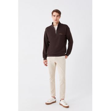 Bluza sport cu fenta cu fermoar