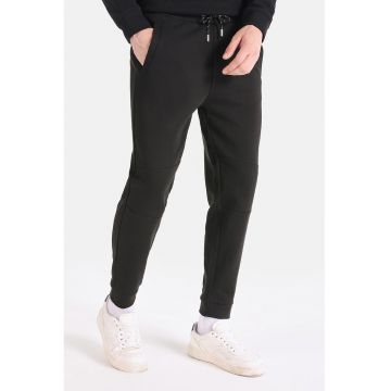 Pantaloni sport cu snur in talie Pantaloni sport cu snur in talie