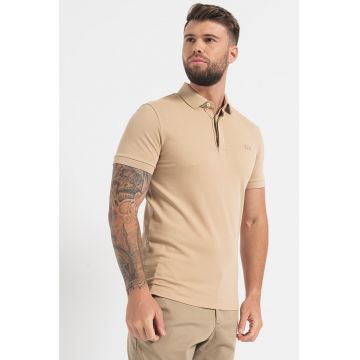 Tricou polo cu aplicatie logo