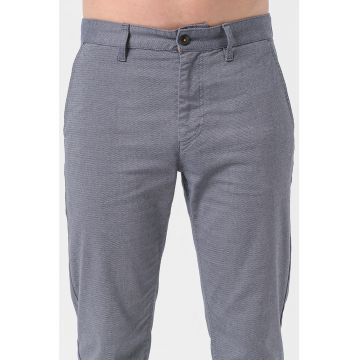 Pantaloni chino conici