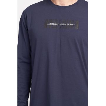 Bluza cu decolteu la baza gatului