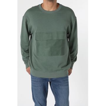 Bluza sport cu decolteu la baza gatului si buzunar frontal