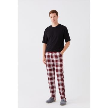 Pantaloni de pijama cu model in carouri