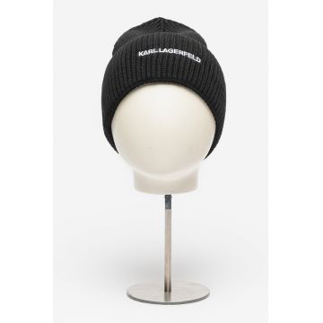 Caciula cu broderie logo Essential