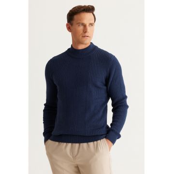 Pulover striat slim fit