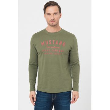 Bluza cu logo pe piept