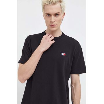 Tommy Jeans tricou din bumbac barbati, culoarea negru, cu imprimeu