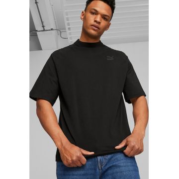 Tricou cu decolteu la baza gatului si maneci raglan Classics
