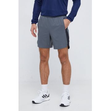 Under Armour pantaloni scurți de alergare Launch culoarea negru