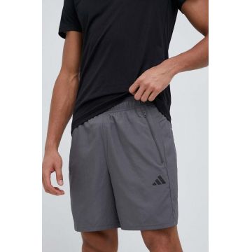 adidas Performance pantaloni scurți de antrenament Train Essentials culoarea gri IC6978