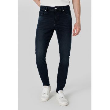 Blugi slim fit cu talie medie
