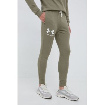 Under Armour pantaloni barbati, culoarea verde, neted 1361642-001