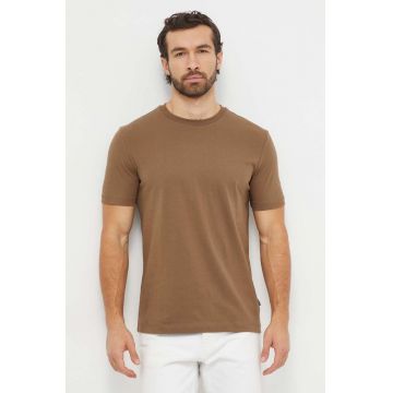 BOSS tricou din bumbac barbati, culoarea maro, neted