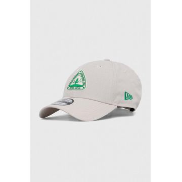 New Era sapca culoarea gri, cu imprimeu