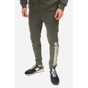 Alpha Industries pantaloni de trening din bumbac culoarea verde, cu imprimeu 118364.142-green