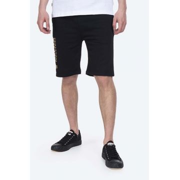 Alpha Industries pantaloni scurți Basic bărbați, culoarea negru 116364FP.583-black