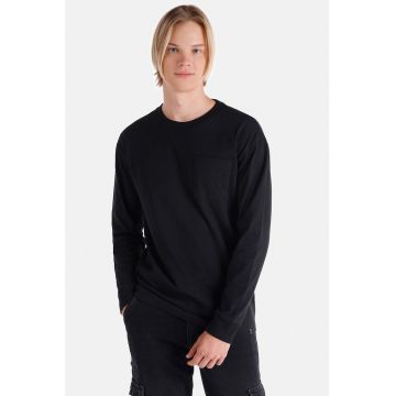 Bluza cu buzunar pe piept Bluza cu buzunar pe piept