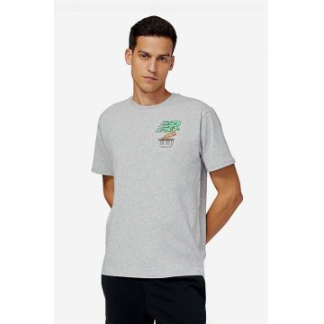 New Balance tricou din bumbac culoarea gri, cu imprimeu MT21567AG-7AG