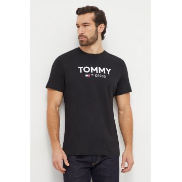 Tommy Jeans tricou din bumbac barbati, culoarea negru, cu imprimeu